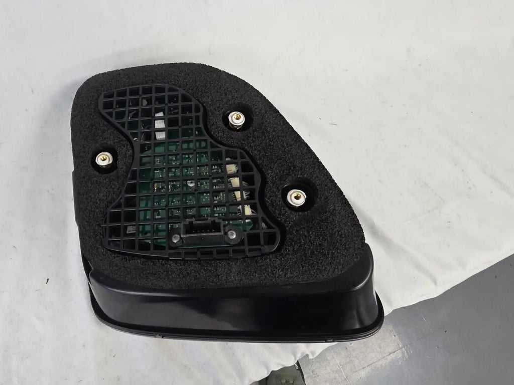 This image features the rear right tail light for the Bentley Continental Flying Spur, showcasing OEM genuine quality with part number 3W5945096N. This used original component is designed for a precise factory fit, delivering premium illumination, elegant styling, and reliable performance consistent with Bentley’s luxury standards.