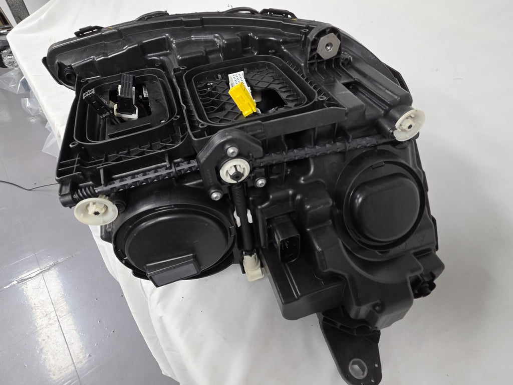 🚗Mercedes Benz E-Class W213 FL Multibeam LED LEFT Side OEM Genuine A2139068309