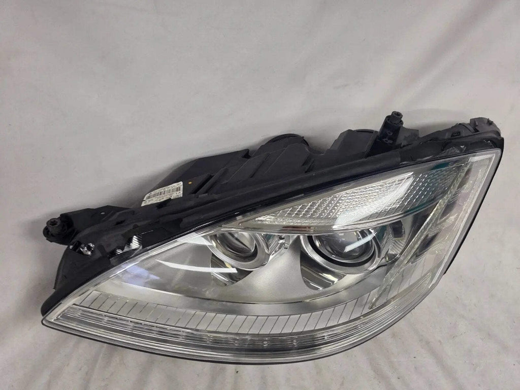 MERCEDES BENZ S-CLASS W221 BI-XENON Headlight PAIR OEM A2218200639 A2218202939