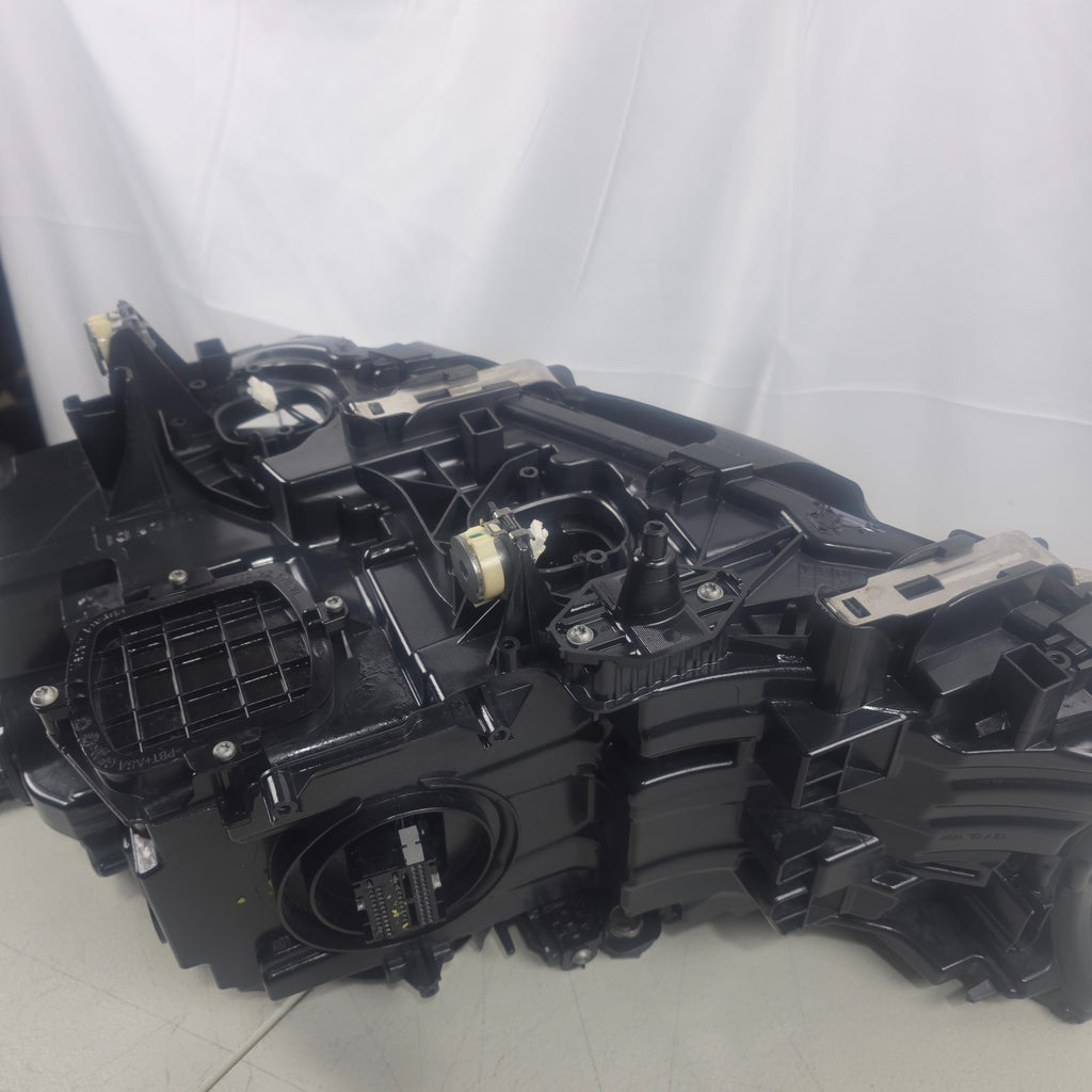 🚗 BMW 7 Series G11, G12 Laser Headlight RIGHT USED OEM GENUINE 7465606