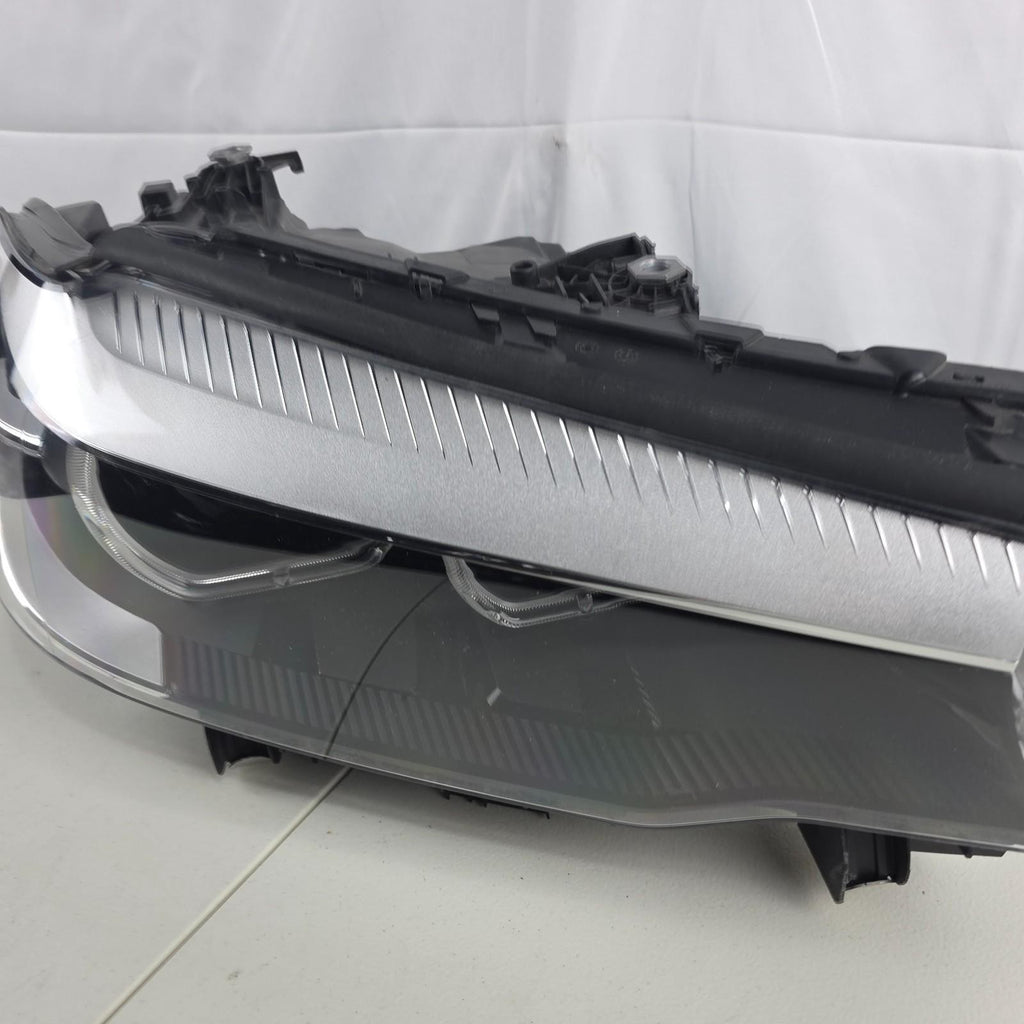 🚗  BMW 5 Series G30, G31 LED Headlight RIGHT OEM GENUINE 8499112