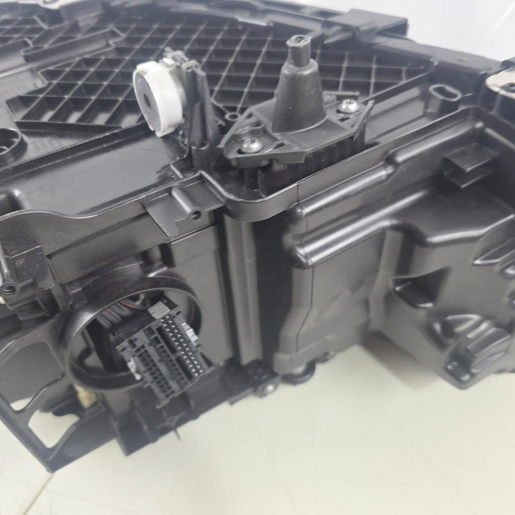 🚗 BMW 5 Series G30, G31, F90 LCI Laser Headlight RIGHT OEM GENUINE 9850588