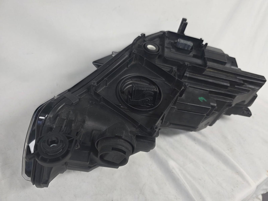 🚗  2017-2019 Audi A4 S4 LEFT LED OEM GENUINE Headlight Assembly 8W0941033